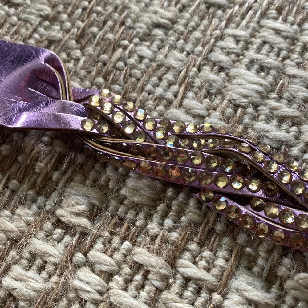 Purple faux leather snap bracelet with rhinestones